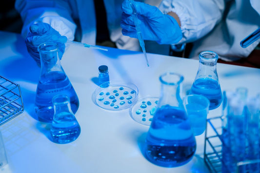 Methylene Blue: What It Is, Uses, Risks & Supplement Forms